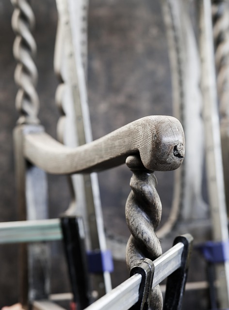 Обновление старой мебели своими руками: пошаговое руководство