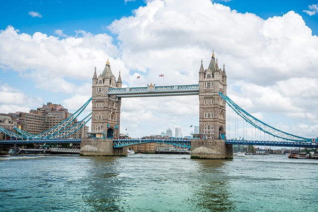 Как выбрать идеальное место для домашней теплицы: практическое руководство